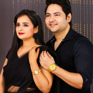 Men's Golden Watch with Free Designer Ladies Watch (MLGW3)