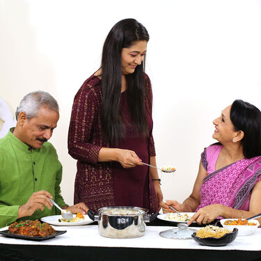 Multi Utility No Burn Cooking Pot + Free Stainless Steel Serving Spoon (1GLMB2)