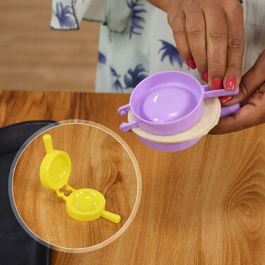 3 In 1Puri Kachori & Gujiya Maker + Free 6Pcs Snack Maker + Smart Knife (PKG10)