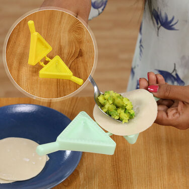 3 In 1Puri Kachori & Gujiya Maker + Free 6Pcs Snack Maker + Smart Knife (PKG10)